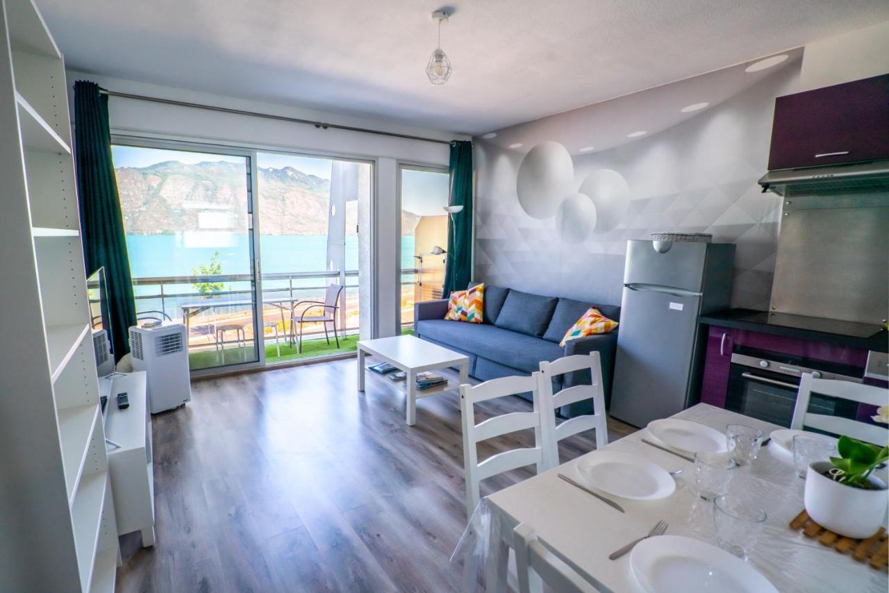 Cabana & Fenetre Sur Lac - Terrasse & Parking Tresserve Exterior foto
